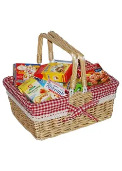 Wicker basket with supermarket accessories
Wicker basket with supermarket accessories