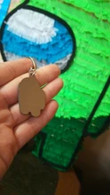 LLavero de estilo metálico con dibujos animados de AmongUs para coche, decoración para llaves, regalo de Navidad, tamaño pequeño de 4CM