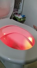 Luz LED nocturna para asiento de inodoro, lámpara de inducción con sensor de movimiento, para WC, 8 colores, luz de fondo Variable utilizada para inodoros