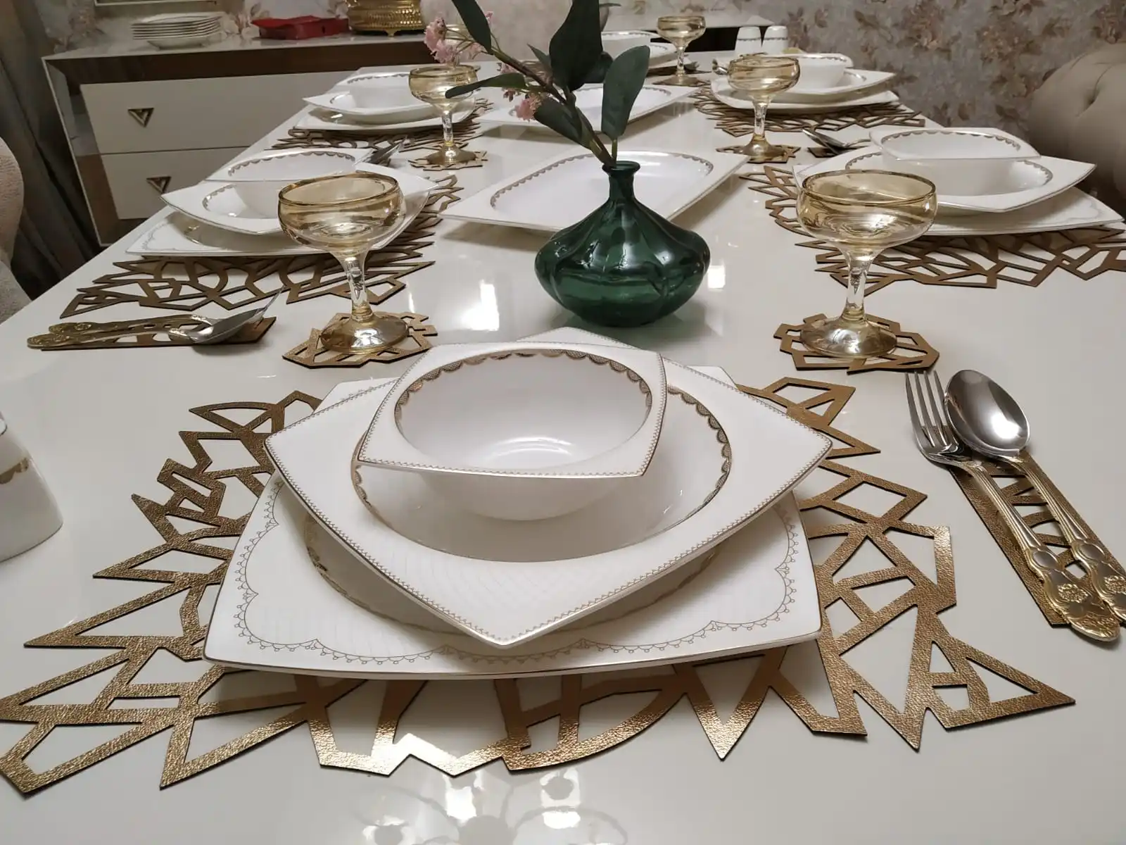 MELTEM - Ottoman Motifs Table Runner Dinner Set (4/6/7/8/10/12 Persons) - Wedding Decoration - Camino de mesa Table art
MELTEM - Ottoman Motifs Table Runner Dinner Set (4/6/7/8/10/12 Persons) - Wedding Decoration - Camino de mesa Table art