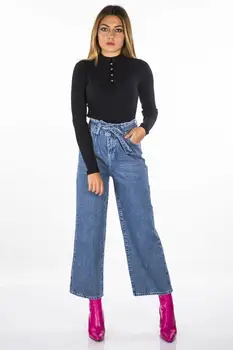 Blue White Button Detail Bluz
Blue White Button Detail Bluz