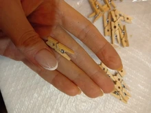 Mini Clips de madera Natural para fotos, pinza de ropa artesanal, decoración, suministros escolares, 25mm, 50 Uds.