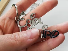 De escultura llaveros con nombre personalizado inicial clave cadena con nombre grabado Carta para las mujeres de la joyería de los hombres regalos
