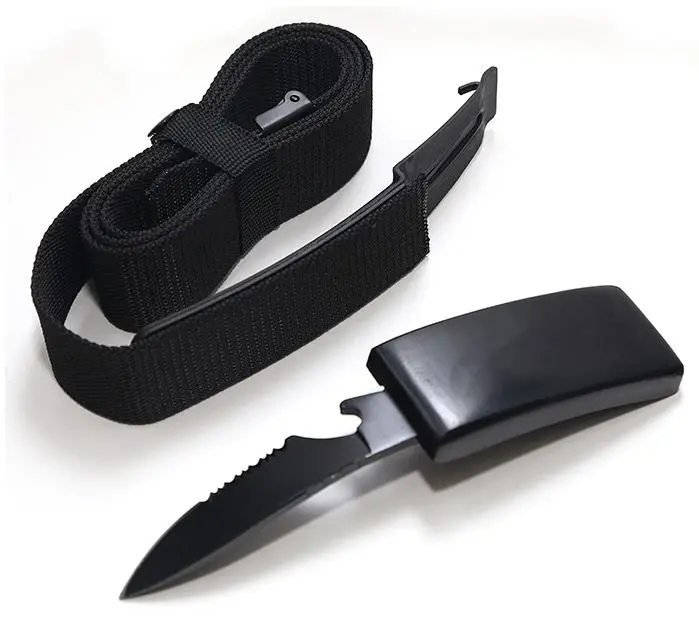 Belt with a knife-buckle for hidden wearing knife |