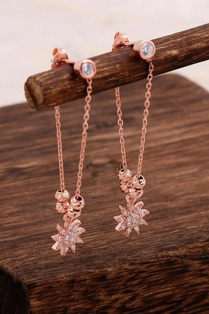 Rose Silver Sun Design Chain Earring 4704 High Quality Hand Made Original Filigree Silver Jewellery Gift for Women
Rose Silver Sun Design Chain Earring 4704 High Quality Hand Made Original Filigree Silver Jewellery Gift for Women