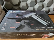 Pistola de masaje para terapia muscular, masajeador deportivo para el dolor, relajación corporal, adelgazamiento, alivio con 4 cabezales, 32 velocidades, 8000r/min