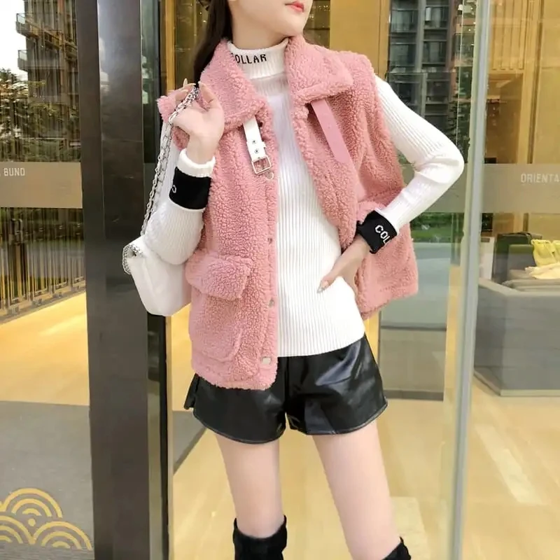 Lamb Hair Vest Women Outcoat Winter Thicken Short Waistcoat 2023 New Outer Wear Fur Vest Coat Short Fur Lamb Velvet Waistcoat
Lamb Hair Vest Women Outcoat Winter Thicken Short Waistcoat 2023 New Outer Wear Fur Vest Coat Short Fur Lamb Velvet Waistcoat