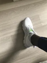 Zapatillas de deporte ultraligeras de tejido transpirable para hombre, zapatos deportivos informales cómodos de talla grande 46 para parejas