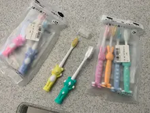 4 unids/set de dibujos animados lindo cepillo de dientes para niños de carbón de bambú mango corto Niños cepillo de dientes de bebé cuidado de los dientes