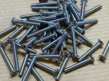 50 Uds M1 M1.2 M1.4 M1.6 M2 M2.5 M3 M4 Mini Micro negro 304 Acero inoxidable Phillips plana tornillo de cabeza avellanada Bolt