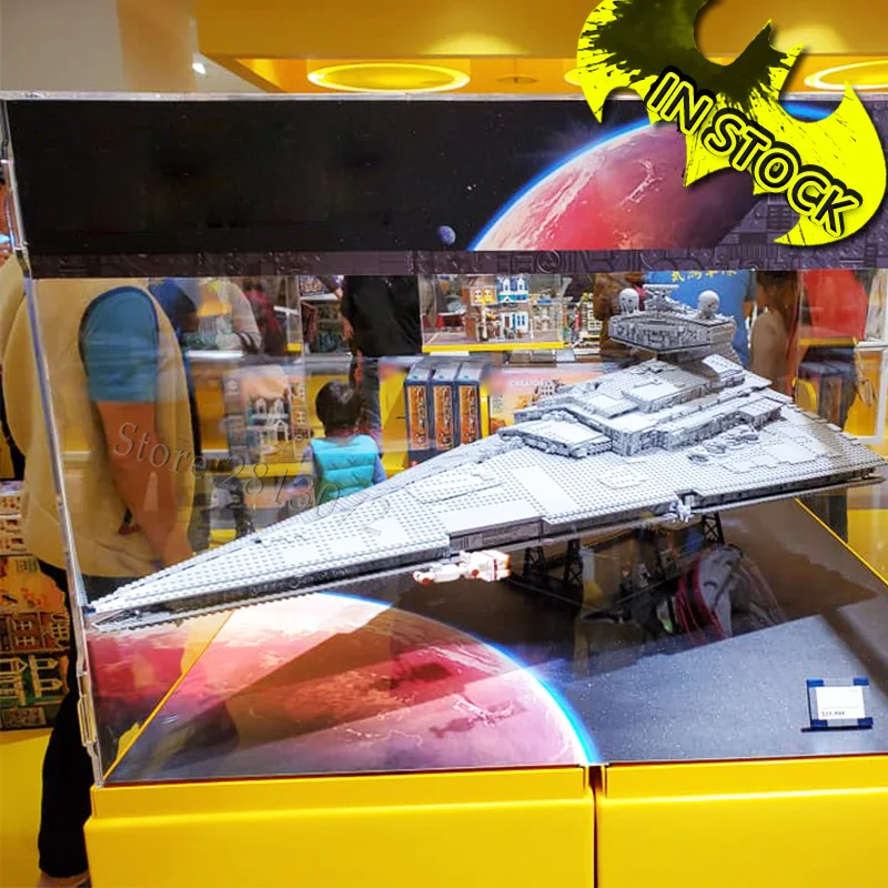 75252 In Stock The Imperial Star Destroyer Star Movie Wars Series UCS 5278PCS Model Building Blocks Toys Compatible 81098 05027
75252 In Stock The Imperial Star Destroyer Star Movie Wars Series UCS 5278PCS Model Building Blocks Toys Compatible 81098 05027