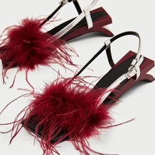 Ladies Summer Plush Shaped Heel Sandals Feather Decoration Open Toe High Heels Metal Buckle Catwalk Sandals Everyday Footwear 41
Ladies Summer Plush Shaped Heel Sandals Feather Decoration Open Toe High Heels Metal Buckle Catwalk Sandals Everyday Footwear 41