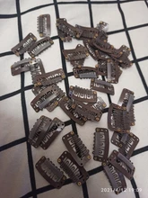 Alegría y belleza 40 unids/lote U rubia/marrón/Negro/plata/luz marrón Snap Clip para el cabello Peluca de extensión de 32mm