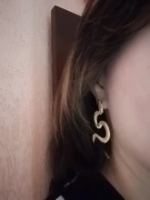 Joyería Europea personalidad distorsionada serpiente geométrica mujer exagerada en relieve Stud pendientes