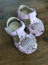 Bebés, niños, sandalias luminosas con luz LED de flores zapatos brillantes de suela blanda para niñas sandalias para bebés