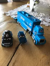 Disney-figuras de acción de Pixar Cars 2 para niños, modelos de coches de carreras de ladrillos, serie DJ Slug, agente St, Diecast, juguetes finos, regalo de Año Nuevo