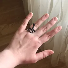 1 pieza nuevo europeo Retro Punk muy grandes espíritu anillo de serpiente de la personalidad de la moda estereoscópico anillo ajustable con apertura de la joyería