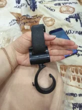 Colgador de bolsas para el carrito del bebé, accesorio para el coche del niño para colgar o cargar maletines o bolsas con rotación de 360 grados por 2 unidades