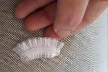 Tapas protectoras de plástico desechables para las orejas, 50/100 Uds., para salón de peluquería, protección contra tinte, gorro de ducha, herramienta