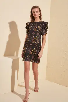 Trendyol Patterned Dress TWOSS20EL1239
Trendyol Patterned Dress TWOSS20EL1239