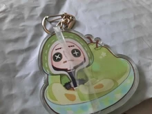 LLavero de acrílico con forma de V para hombre y mujer, llavero con colgante de juego, llavero para niños, joyería