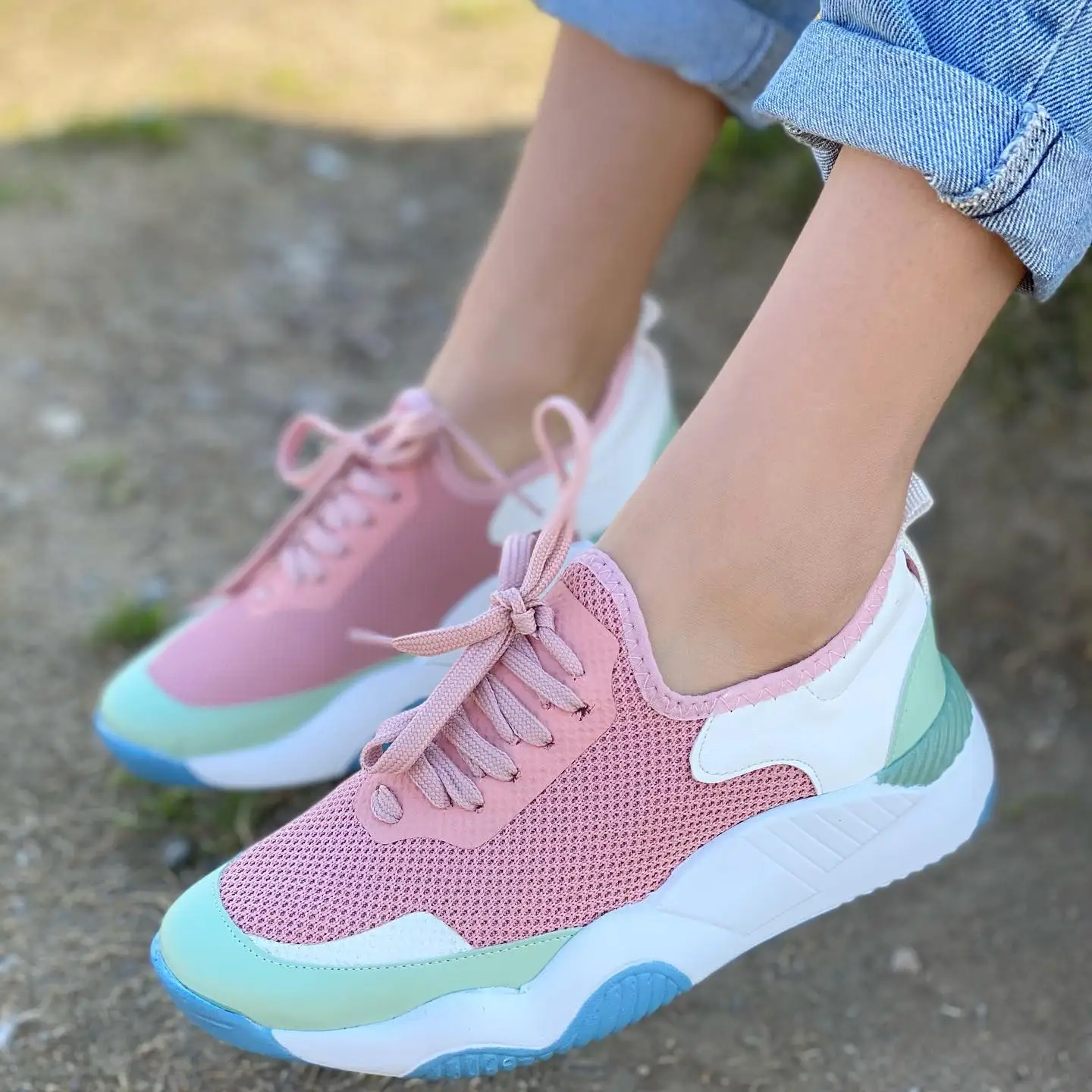 Women shoes walking sports running casual lady summer 2021 stylish 4 cm heel fashion style comfortable good quality super price
Women shoes walking sports running casual lady summer 2021 stylish 4 cm heel fashion style comfortable good quality super price