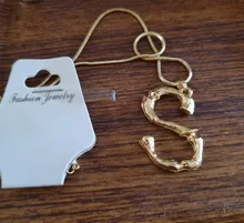 Lost Lady-collar con 26 letras de bambú y Metal dorado para mujer, colgante con inicial del alfabeto, cadena de eslabones, regalos de joyería