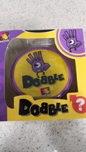 Dobble Spot It-caja de juguete de hierro para niños, juguete de mesa con 55 tarjetas, deportes divertidos, animales familiares Jr Hip, regalo para vacaciones, Camping, caja de regalo de lata 123