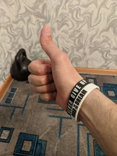 Pulsera de silicona estilo minimalista para hombre y mujer, brazalete deportivo de baloncesto, nuevo diseño