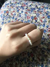 Momiji-Anillo de perlas ovaladas para mujer, elástico ajustable, cuentas de perlas con acero inoxidable, regalos de joyería