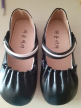 Zapatos de cuero de moda para niños y niñas, zapatos planos con diseño plisado, suaves para vestido de fiesta de boda, primavera y otoño, 2021