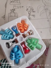 Portalápices de dos dedos de silicona para niños y niñas, herramientas de corrección de aprendizaje de escritura, Corrector de regalo de papelería para niños, 8 unidades/caja