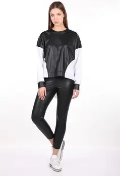 Markapia Oversıze Black Artificial Leather Blouse
Markapia Oversıze Black Artificial Leather Blouse