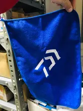 Daiwa-Toalla de pesca, ropa de pesca, gruesa, antiadherente, absorbente, para deportes al aire libre, toalla de manos, equipo de pesca para senderismo