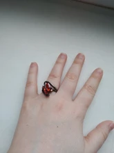 Anillo Vintage de piedra cristalina roja para mujer, sortija de boda clásica de oro negro de 14KT para mujer, sortija de compromiso de hoja de Zircón de lujo para novia
