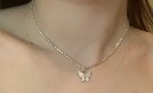 Gargantilla de mariposa acrílica deslumbrante, collar con cadena de diamantes de imitación, collar sencillo de Color blanco y negro, joyería Coreana de Animal