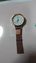 Relojes con correa de rejilla y hebilla magnética para mujer, reloj de pulsera redondo analógico de cuarzo, a la moda