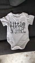 Ropa a juego para la familia, pelele con letras de Little Brother para bebé y niño, camisetas informales para niño, 2017