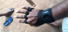 Guantes de entrenamiento para levantamiento de pesas para hombre y mujer, protector de manos para gimnasio, 1 par, para acondicionamiento físico, deportes, Body Building, agarraderas de gimnasia, novedad