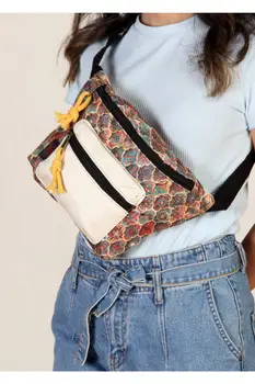 Women's White Patterned Daily Waist Bag
Women's White Patterned Daily Waist Bag