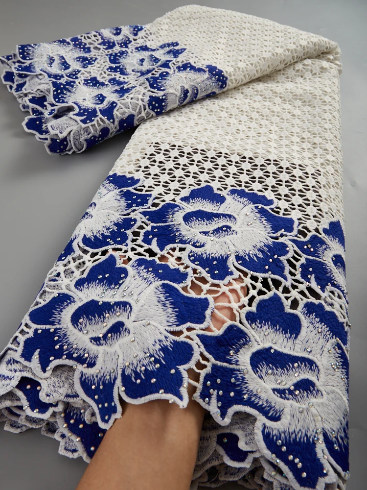High Quality Water Soluble Nigeria Guipure Cord Lace Fabric Sewing Heavy Stones African Net Cord Lace Fabric For Wedding 2732A
High Quality Water Soluble Nigeria Guipure Cord Lace Fabric Sewing Heavy Stones African Net Cord Lace Fabric For Wedding 2732A