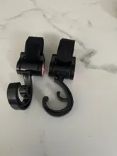 Colgador de bolsas para el carrito del bebé, accesorio para el coche del niño para colgar o cargar maletines o bolsas con rotación de 360 grados por 2 unidades