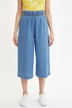 DeFacto Woman Casual Wide-leg Denim Jeans Women Loose Ninth Denim Pants Female Elastic Blue Denim Trousers-L8713AZ19HS
DeFacto Woman Casual Wide-leg Denim Jeans Women Loose Ninth Denim Pants Female Elastic Blue Denim Trousers-L8713AZ19HS