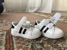 Zapatillas de deporte para niños y niñas, zapatos antideslizantes de fondo suave, cómodos, planos e informales, color blanco
