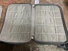 Caja organizadora de relojes de viaje con 18 ranuras para Apple Watch, caja de almacenamiento de correa de reloj, doble capa