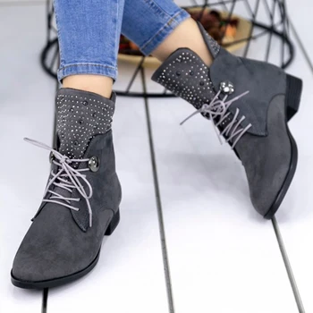 Perla Gray Suede Women Boots, High Quality 2021 Fashion Laced Beading Embroidered Comfortable Casual Spring Autumn Winter Boots
Perla Gray Suede Women Boots, High Quality 2021 Fashion Laced Beading Embroidered Comfortable Casual Spring Autumn Winter Boots
