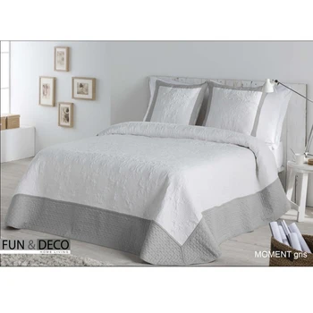 Moment FunDeco quilt Gray
Moment FunDeco quilt Gray