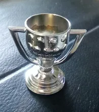 Soccerwe-figuras de campeón de fútbol, adornos de resina de Metal, accesorios, Mini Copa, llaveros de muñecas, gran oferta