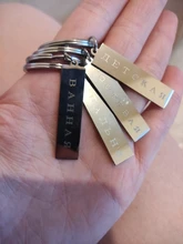 Llavero con anilla y Piercing grabado, de acero inoxidable, personalizado, amuleto de la suerte, Logo grabado, llavero de Mascota para coche