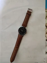 Pulsera de cuarzo para hombre, reloj analógico de negocios con correa de cuero sintético, diseño con números romanos y efecto Blu-ray